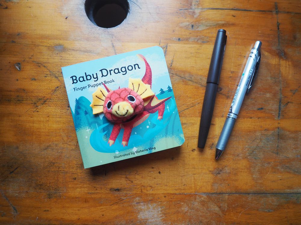 Baby Dragon: Finger Puppet Book by Victoria Ying
