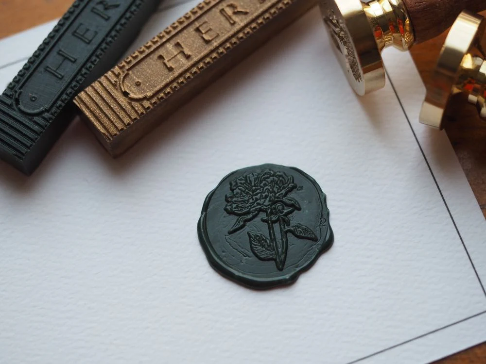Backtozero - Brass Seal with Handle - Peony Flower & Leaf Duo