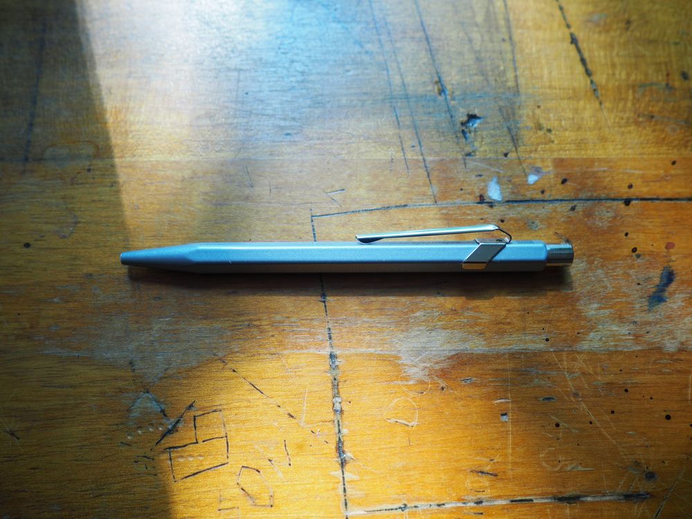 Caran d'Ache - 849 Ballpoint - Classic - Grey
