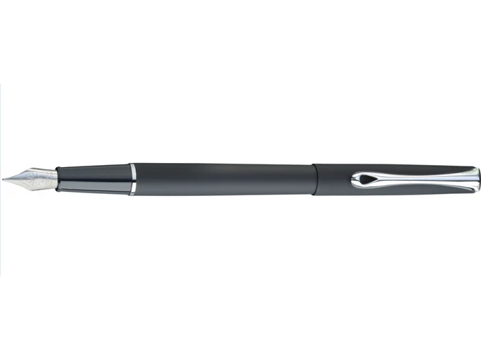 Diplomat Fountain Pen - Traveller - Lapis Black ST