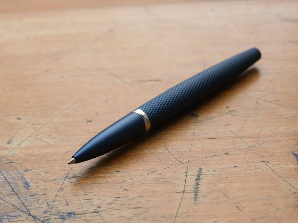 Diplomat Rollerball - Viper - Guilloche Blue