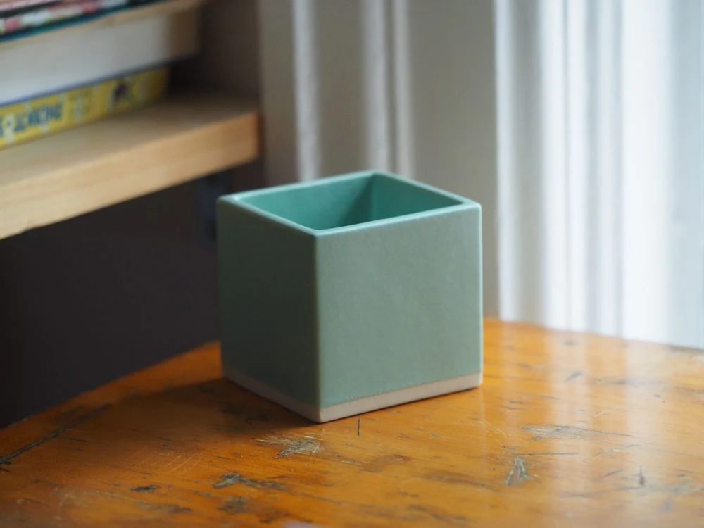 E. Frances Paper - Little Notes Ceramic Holder - Seaglass