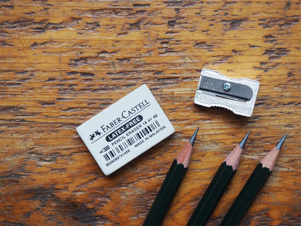 Faber-Castell White Latex-Free Pencil Eraser - Small - Image 2