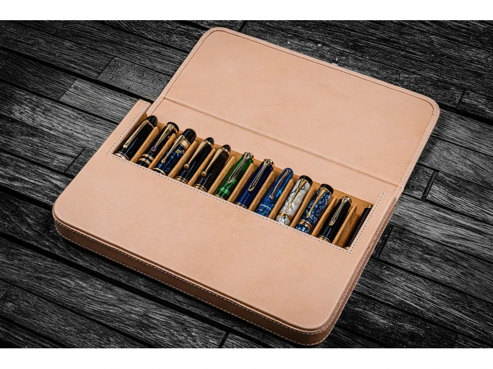 Galen Leather - Leather Magnum Opus 12 Slots Hard Pen Case with Removable Pen Tray - Undyed - Image 2