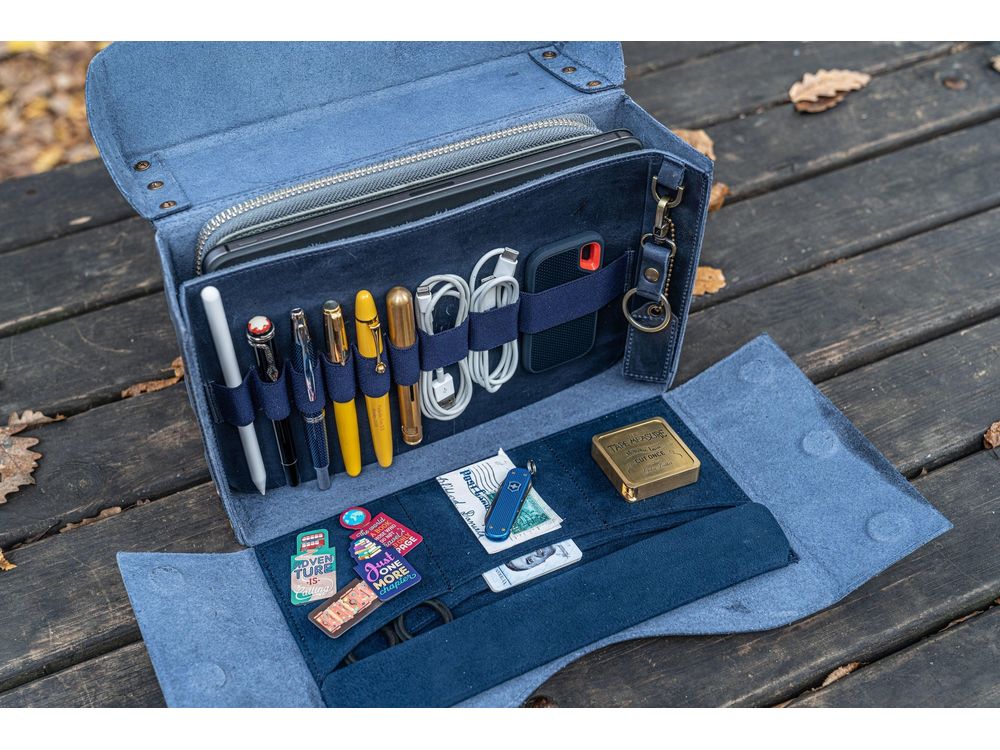 Galen Leather - Writer's Medic Bag - Crazy Horse Navy Blue - Image 3
