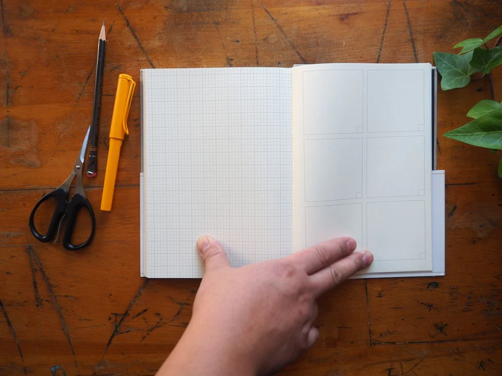 Grids & Guides - A Notebook for Visual Thinkers - Grey - Image 2