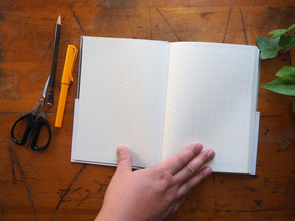 Grids & Guides - A Notebook for Visual Thinkers - Grey - Image 4
