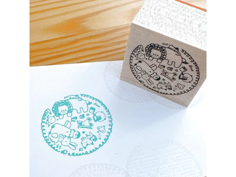 Kayonoko - Rubber Stamp - Cute Animals Packed in a Box