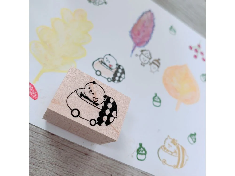 Kayonoko - Rubber Stamp - Panda Acorn Car