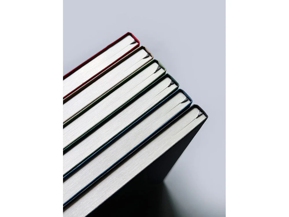 Kunisawa Find Edge Notebook - A5 - Wasabi (Dot Grid) - Image 2