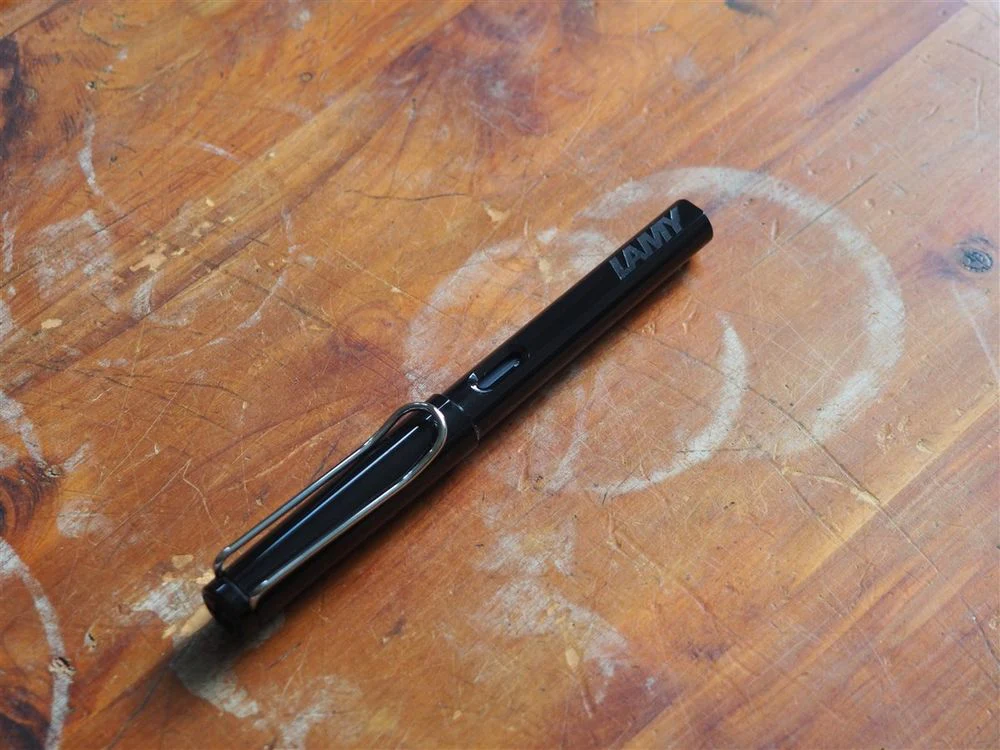 Lamy Safari Fountain Pen - Black - Image 2