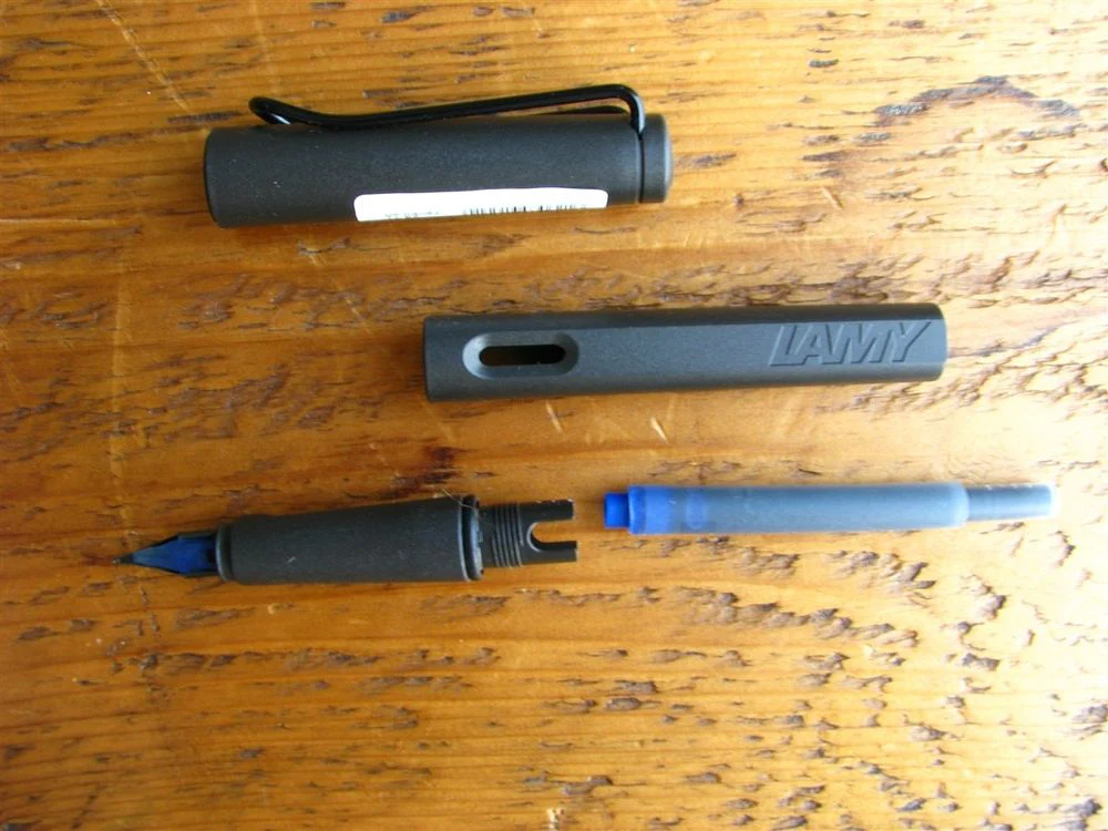 Lamy Safari Fountain Pen - Charcoal Black - Image 7