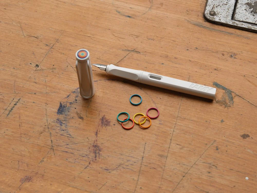 Lamy Safari Multicolor Ring Fountain Pen Set - White - Image 2