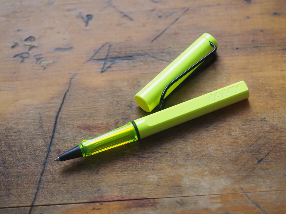 Lamy Safari Rollerball Pen - 2026 Edition - Neon Yellow