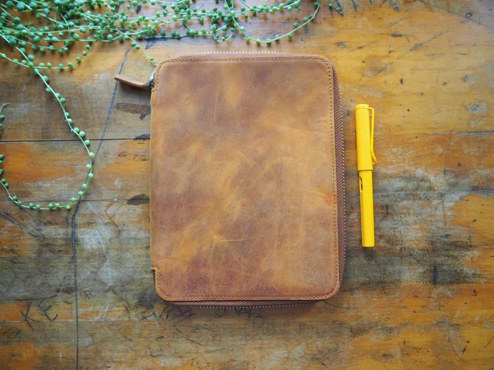 Galen Leather - Leather Zippered A5 Leuchtturm1917 Notebook Folio - Crazy Horse Brown - Image 4
