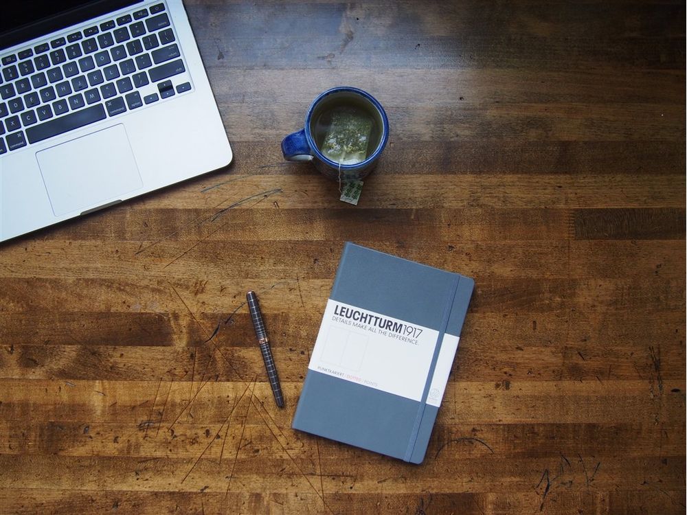 Leuchtturm Hardcover Notebook - A5 - Anthracite (Dotted) - Image 2