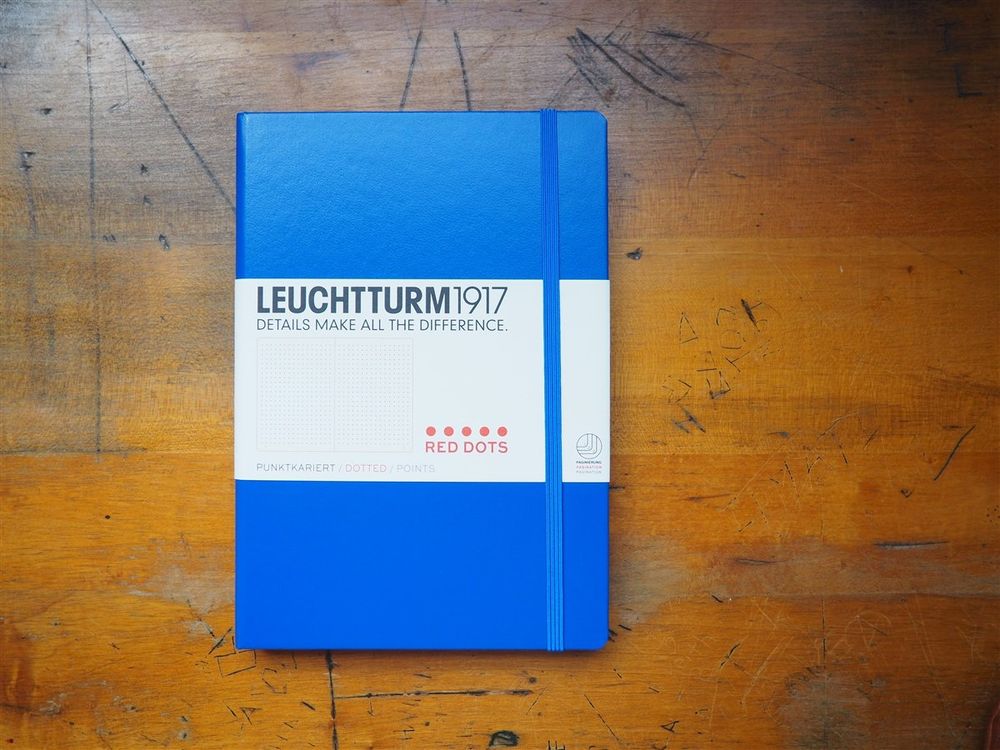 Leuchtturm Hardcover Notebook - A5 - Special Edition - Royal Blue (Red Dotted)