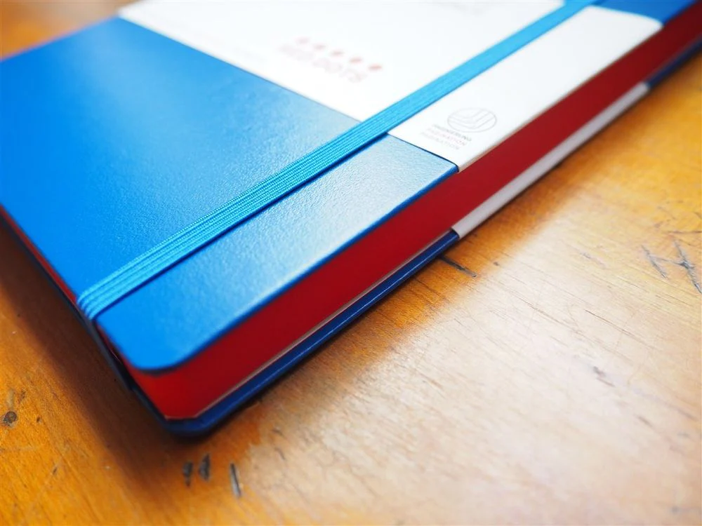 Leuchtturm Hardcover Notebook - A5 - Special Edition - Royal Blue (Red Dotted) - Image 2