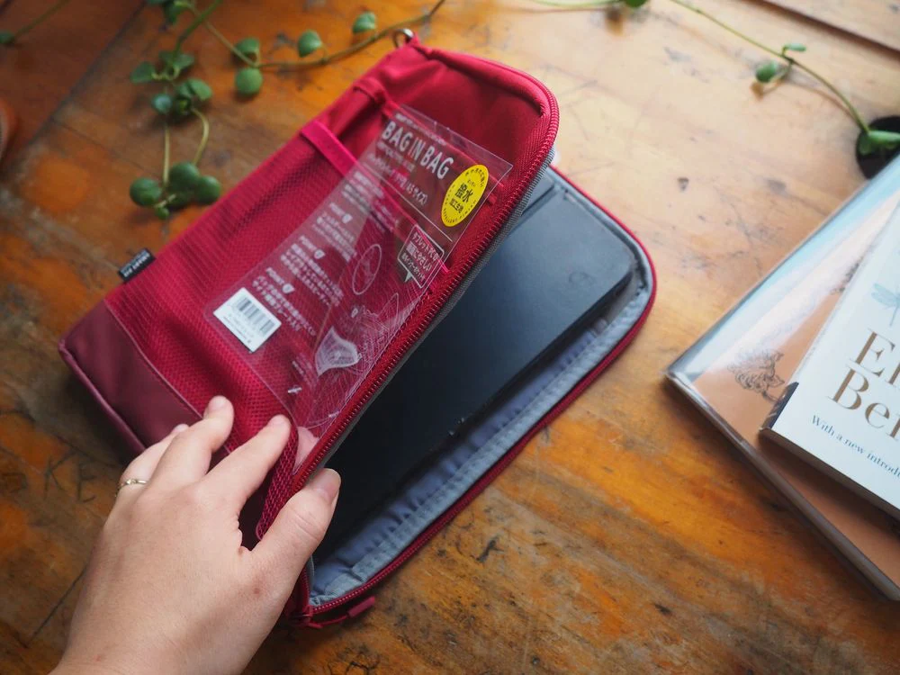 Lihit Lab - Bag in Bag - Vertical Type A5 Size - Red (A-7682-3) - Image 4