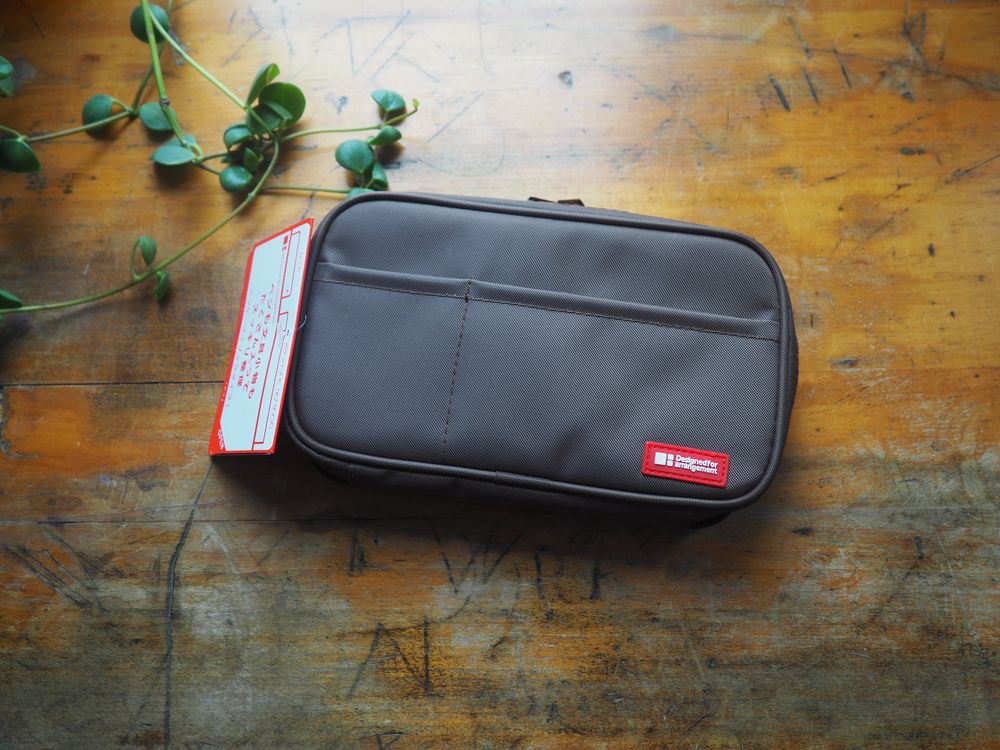 Lihit Lab - Pen Case Book-Type - Tea (A-7551-9)