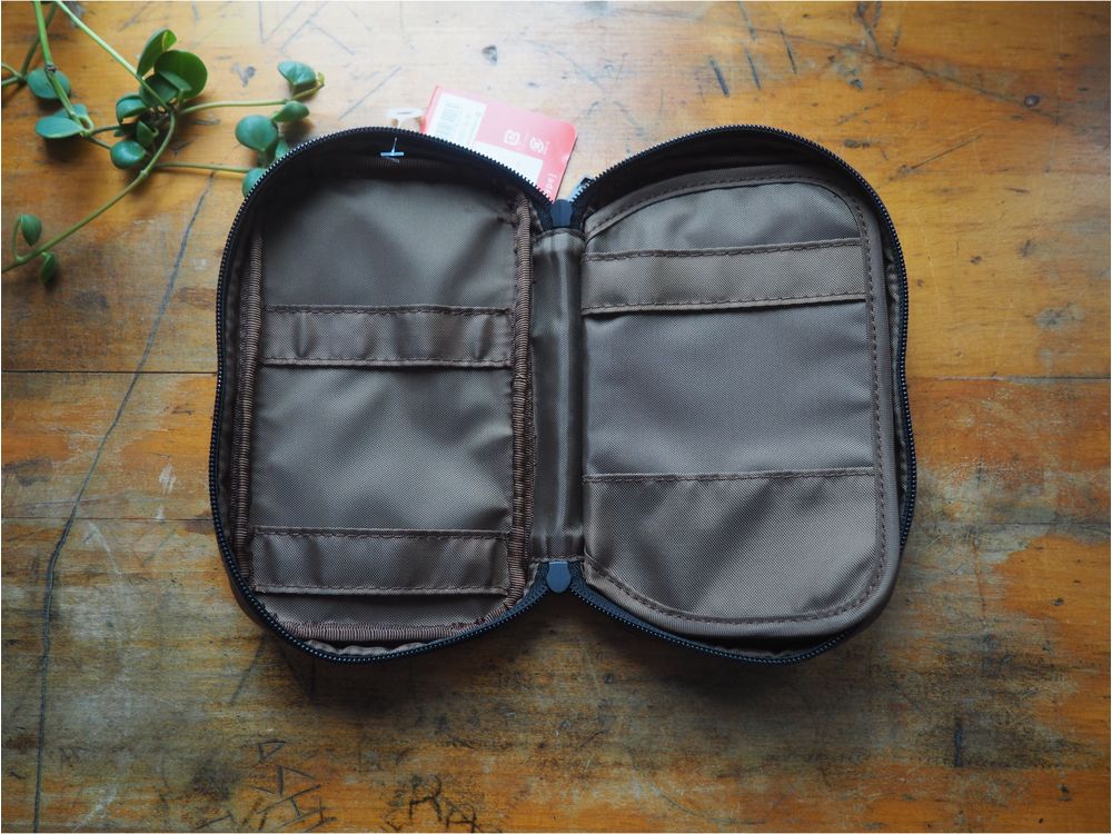 Lihit Lab - Pen Case Book-Type - Tea (A-7551-9) - Image 2