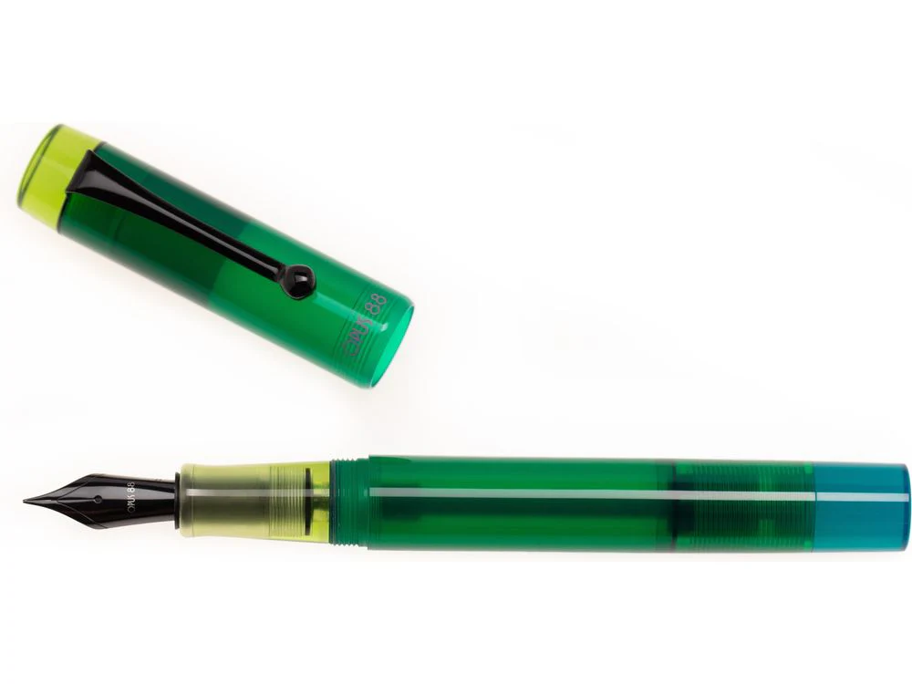 Opus 88 Koloro Fountain Pen - Green Demo