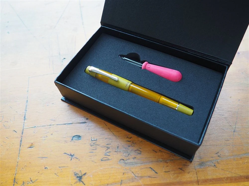 Opus 88 KOLORO Fountain Pen - Orange - Image 6
