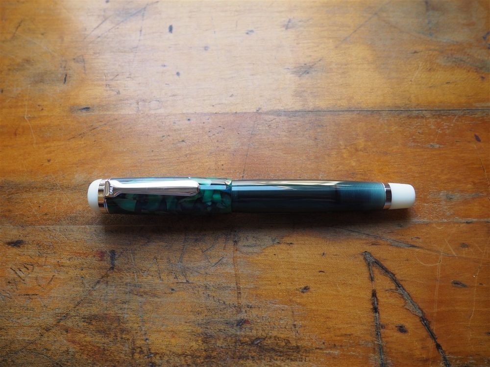 Opus 88 OMAR Fountain Pen - Green - Image 2