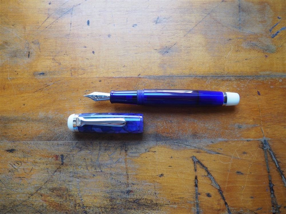 Opus 88 OMAR Fountain Pen - Purple