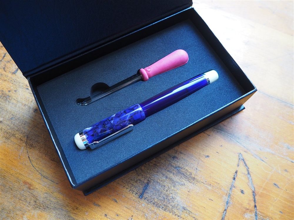 Opus 88 OMAR Fountain Pen - Purple - Image 4