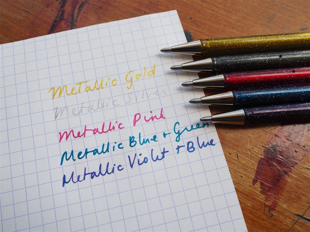 Pentel Hybrid Dual Metallic Gel Pen - Violet & Metallic Blue - Image 3