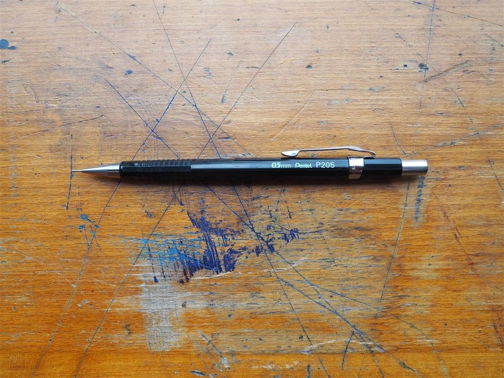 Pentel P205 Lead Pencil - 0.5mm - Black