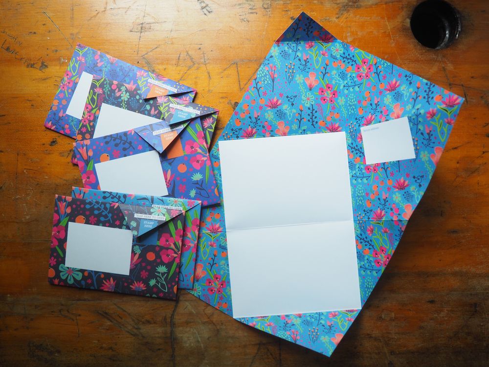 Pigeon - Correspondence Paper - 6 Sheets - Midnight Garden Pigeons Pack - Image 2