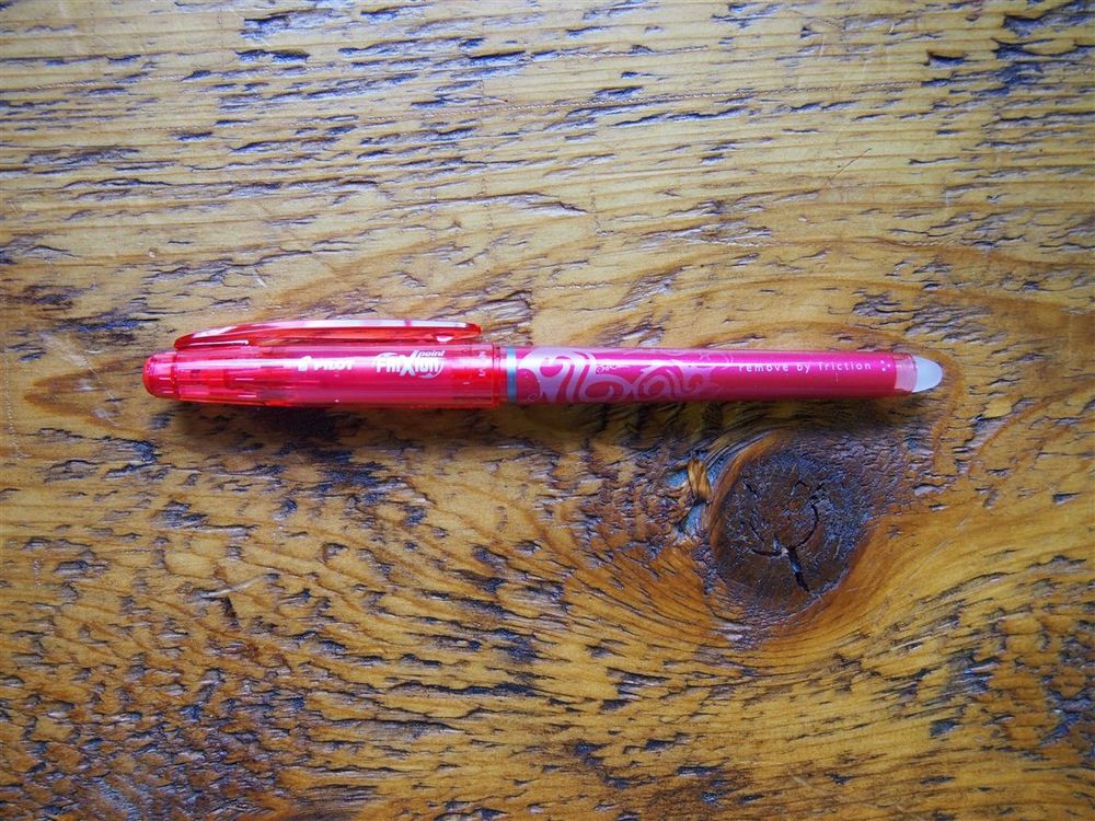 Pilot FriXion Gel Pen - 0.5mm - Red