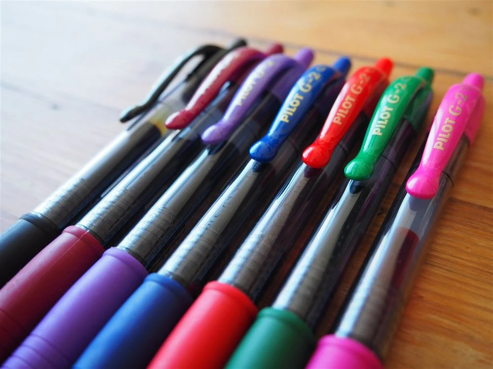 Pilot G-2 Gel Pen - 0.7mm - Pink - Image 4