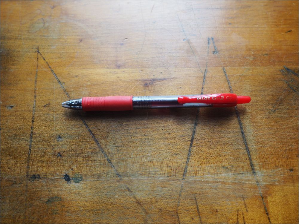 Pilot G-2 Gel Pen - 0.7mm - Red