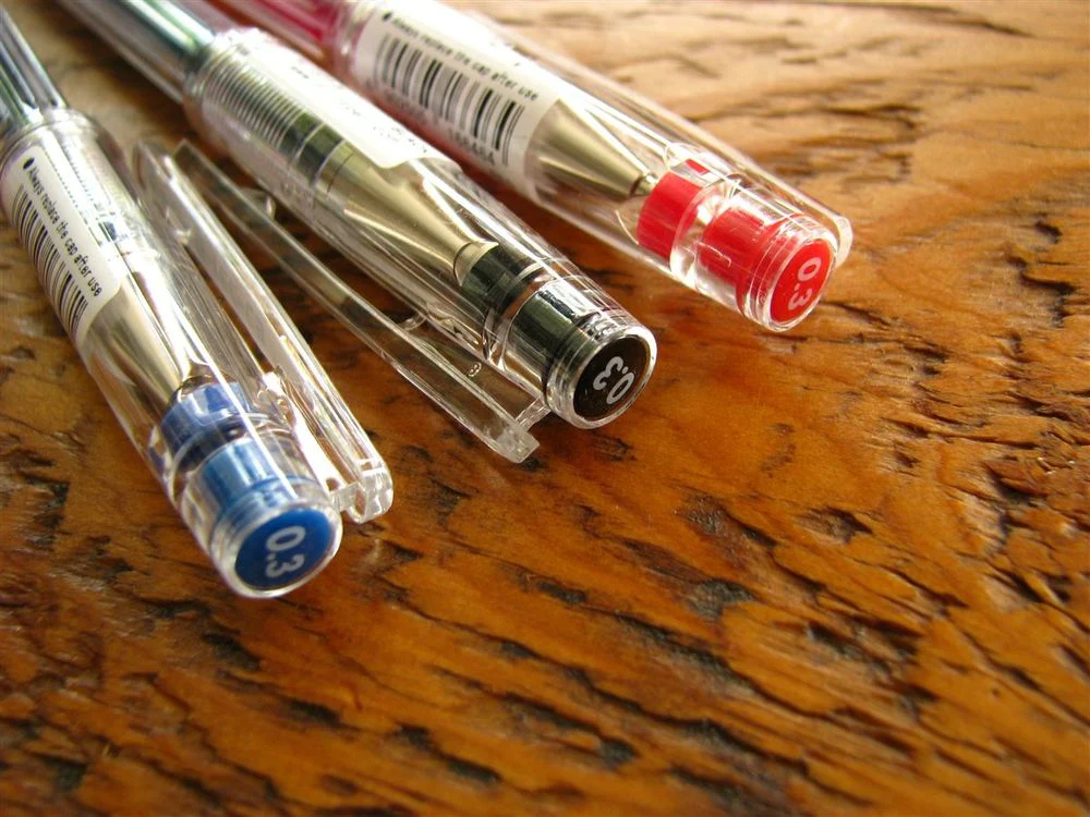 Pilot G-Tec-C (Hi-Tec-C) Gel Pen - 0.3mm - Black - Image 2