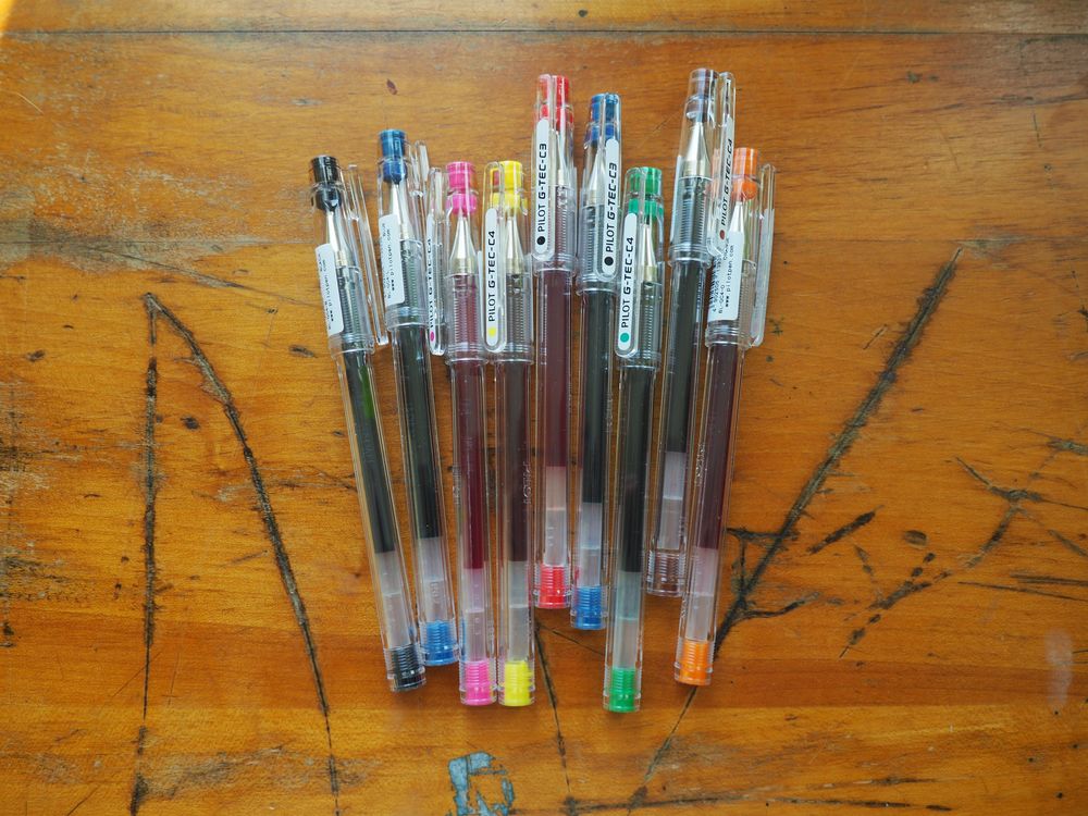 Pilot G-Tec-C (Hi-Tec-C) Gel Pen - 0.4mm - Pink - Image 3