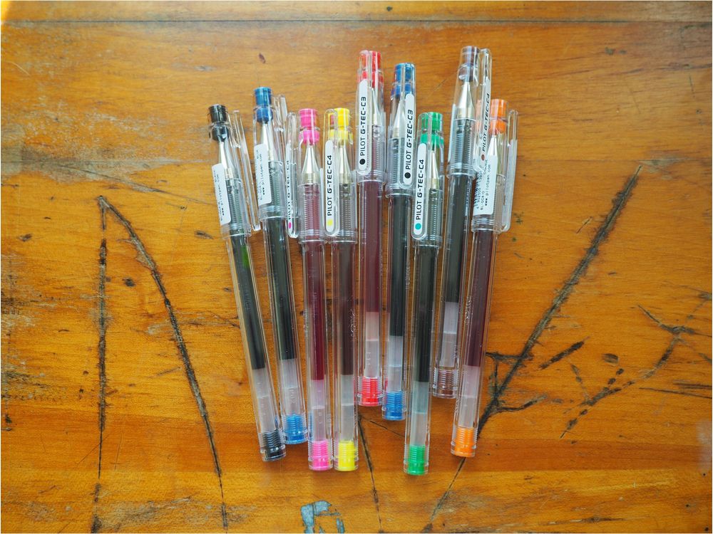 Pilot G-Tec-C (Hi-Tec-C) Gel Pen - 0.4mm - Violet - Image 3