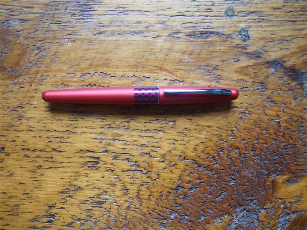 Pilot Metropolitan - Retro Pop - Red
