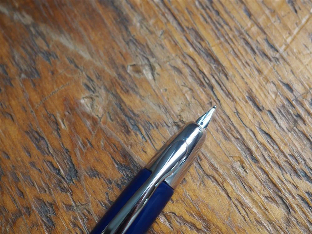 Pilot Vanishing Point Fountain Pen - Blue with Rhodium Trim - Image 2