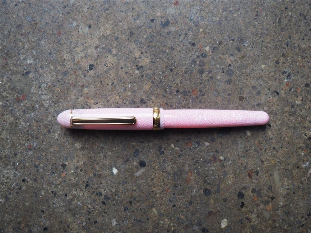 Platinum 3776 Century - Celluloid - Sakura