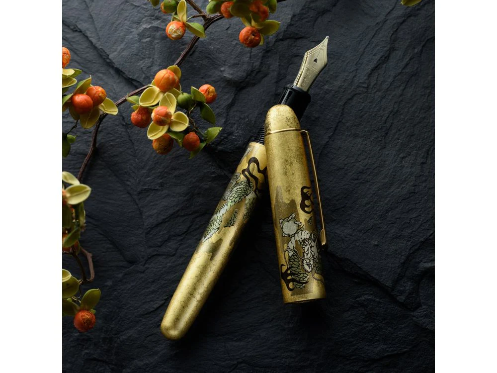 Platinum 3776 Century - Kanazawa Gold Leaf (Ascending Dragon)