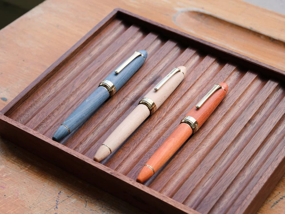Sailor 1911L Hard Maple Fountain Pen - Vermilion - Image 4