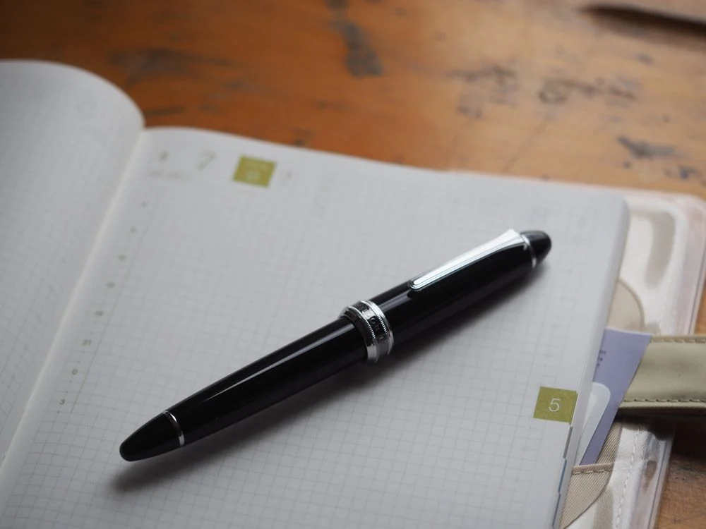 Sailor Bespoke 1911L Black Fountain Pen - Naginata Togi - Silver Trim - Image 2