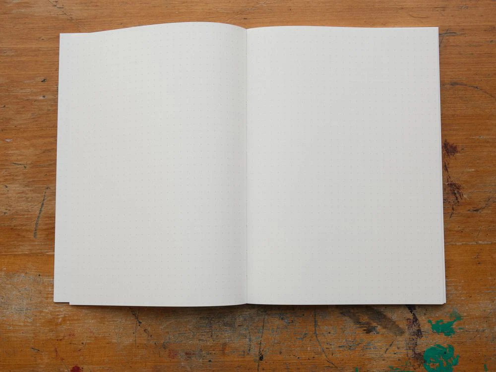 Sakae TP - Tomoe River Softcover Notebook - White A5 - Dot - Image 2