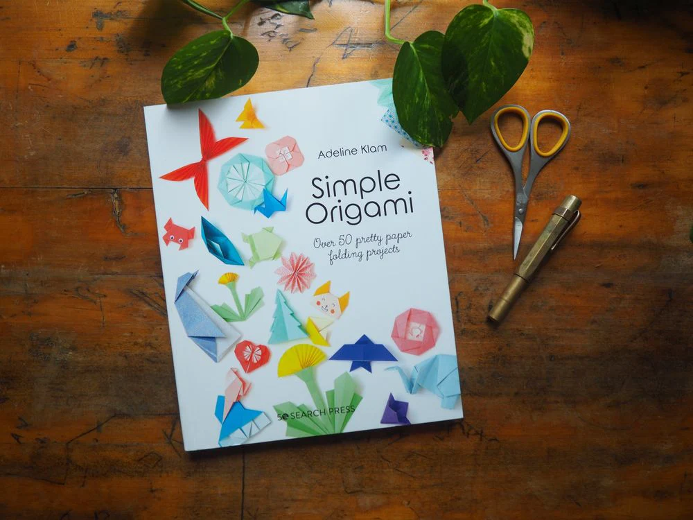 Simple Origami: Over 50 pretty paper folding projects by Adeline Klam