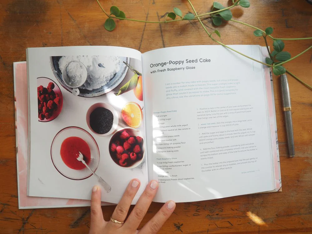 Snacking Cakes: Simple Treats for Anytime Cravings by Yossy Arefi - Image 4