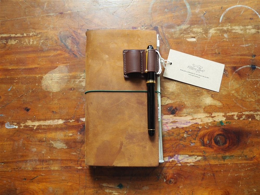 The Superior Labor - Leather Clip 2-Pen Holder - Dark Brown - Image 4