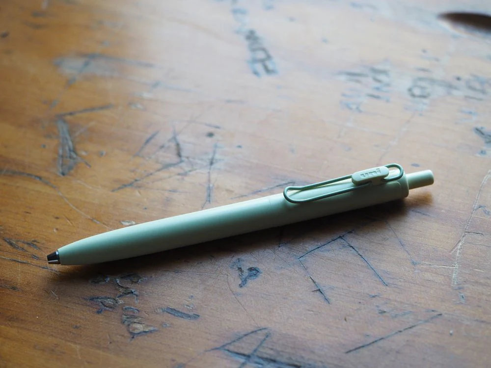 Uni-ball One Gel Pen - 0.5mm - Pale Green